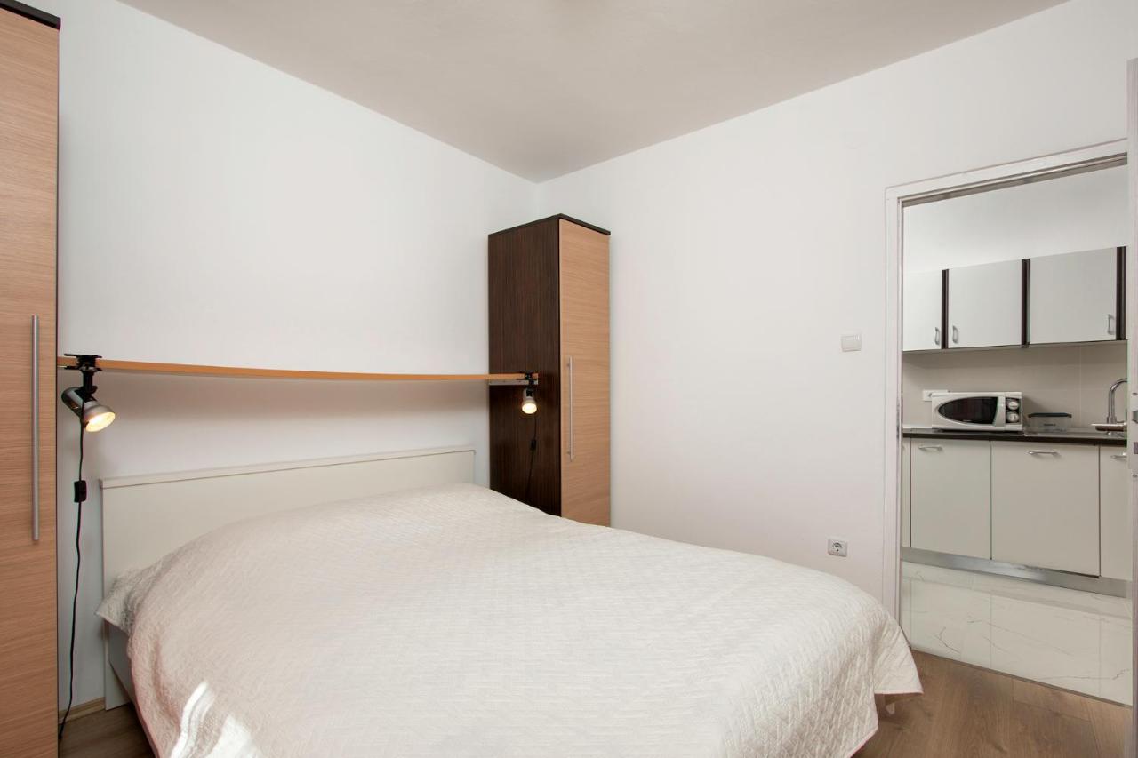 Apartments Mandic Pula Exterior photo