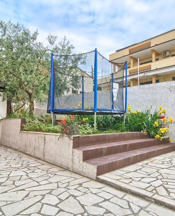 Apartments Mandic Pula Exterior photo